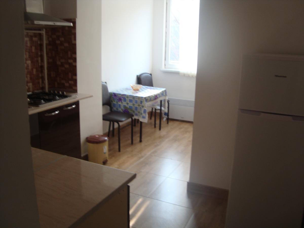 Apartments Azatutyan Avenue 9, Кв 19 Erivan Dış mekan fotoğraf