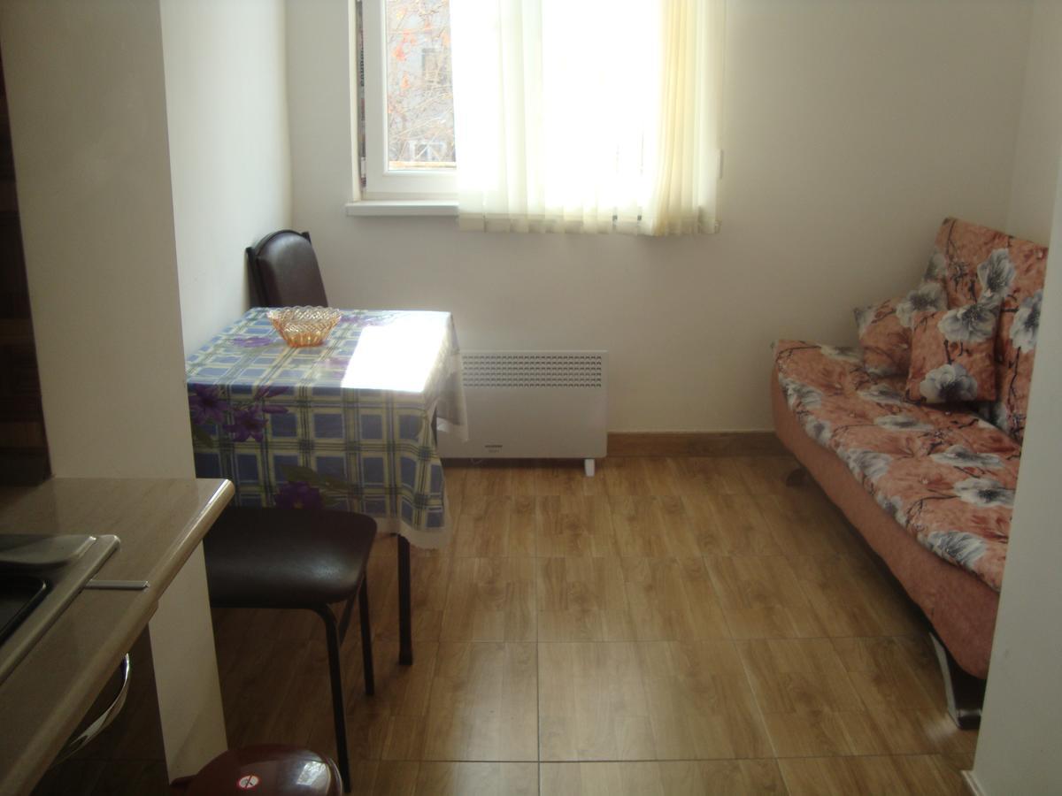Apartments Azatutyan Avenue 9, Кв 19 Erivan Dış mekan fotoğraf